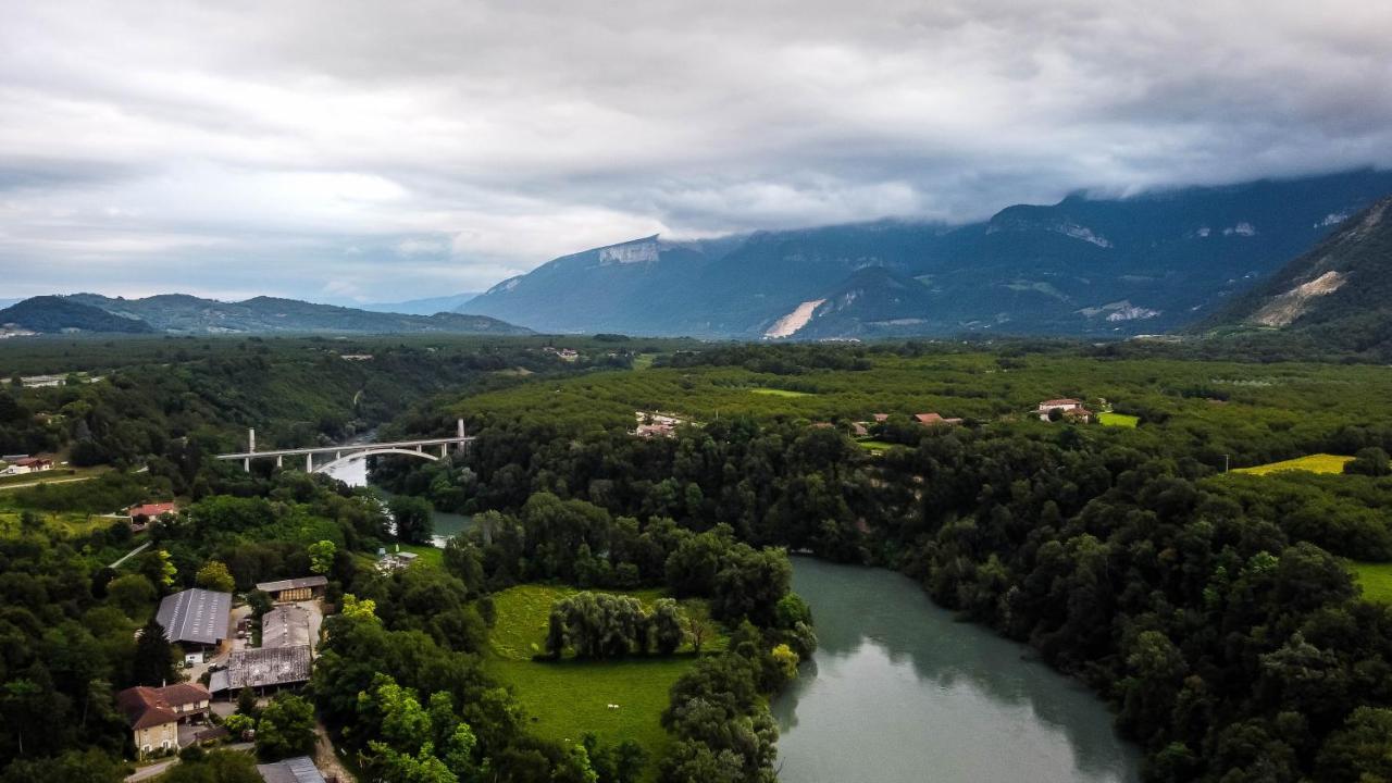 La Vallee Des Noyers Beaulieu  Экстерьер фото